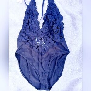 ***Women's Sexy Black Floral Top Bodysuit